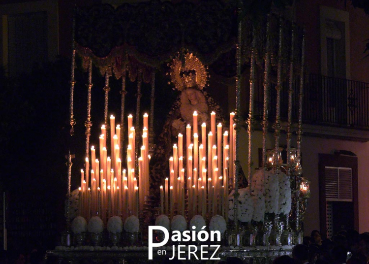 Álvaro Barba asume su responsabilidad por lo sucedido con el palio de la Esperanza