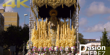 María Santísima de Salud y Esperanza por su barrio