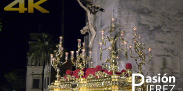 La Hermandad del Santo Crucifijo por la Alameda Vieja