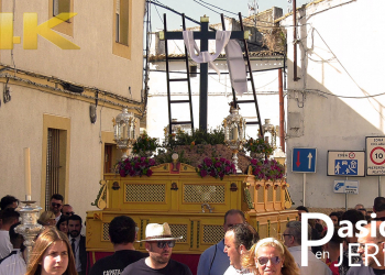 Salida procesional de la Cruz de Mayo de la Hermandad del Desconsuelo