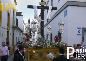 Salida procesional de la Cruz de Mayo del Cristo de la Expiración