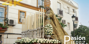 Traslado de Nuestra Señora de la Esperanza Coronada a Madre de Dios