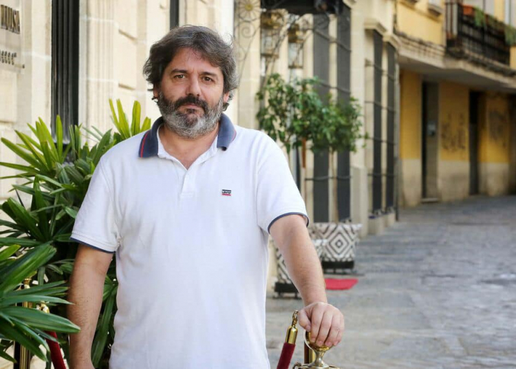 El Consejo nombra a Miguel Ángel Segura cartelista de la Semana Santa de Jerez 2023