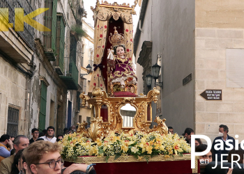 Salida procesional del Niño Jesús de la Virgen del Carmen Coronada