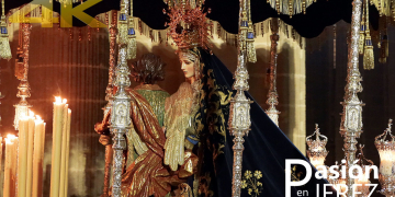 Salida de María Santísima de la Confortación de Catedral