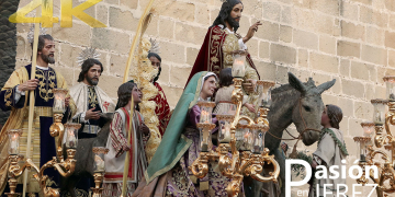 Salida de Cristo Rey de la Catedral