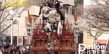 Salida procesional de la Hermandad de la Sagrada Mortaja