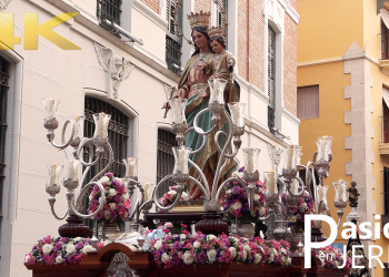 Salida procesional de María Auxiliadora calle Cabezas