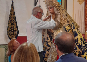 La Virgen de la Estrella ya luce el Volante de Oro de San Cristóbal