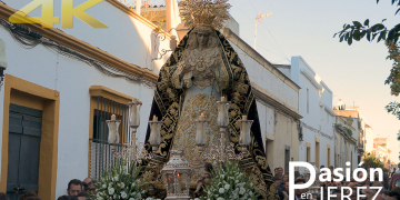 Rosario vespertino Nuestra Señora de la Esperanza Coronada