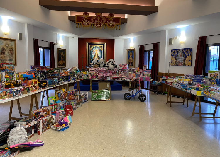 La Obra Social Concepción Coronada recauda cerca de un millar de juguetes