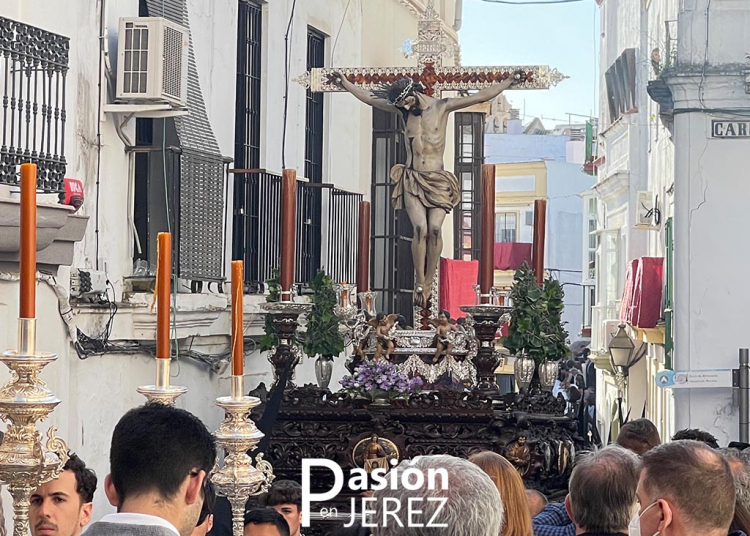 Las Tres Caídas permitirá a los menores de 10 años vestir el hábito Nazareno