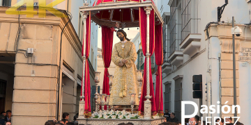 Vía Crucis de las Hermandades presidido por el Señor del Consuelo