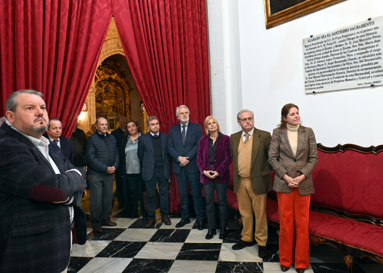 La alcaldesa aborda con la Hermandad del Desconsuelo los proyectos de la cofradía y las mejoras en el barrio de San Mateo