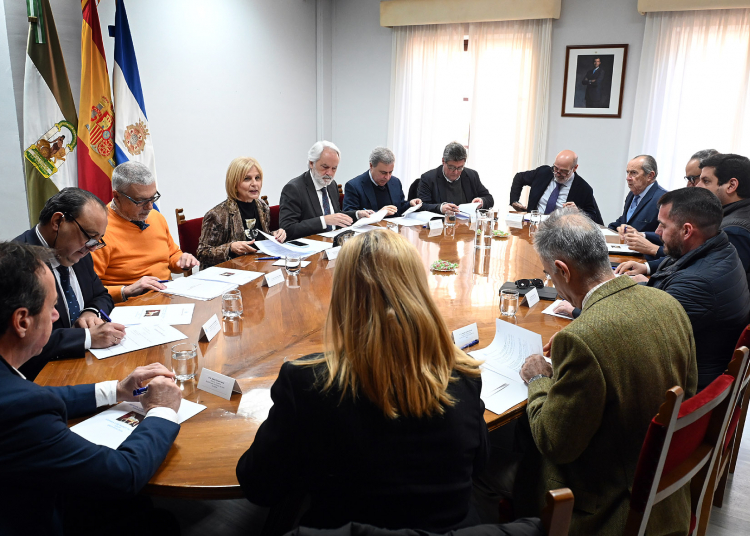 La alcaldesa anuncia que la Hermandad del Rocío de Jerez ha sido galardonada con el Premio Caballo de Oro Ciudad de Jerez 2023