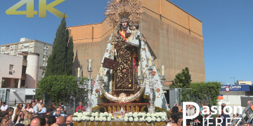 Regreso de Nuestra Señora del Carmen Coronada desde la Parroquia del Perpetuo Socorro