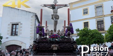 Santísimo Cristo de la Salud por plaza Peones