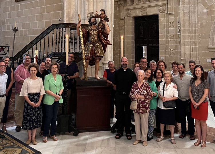 La Iglesia de Santiago restaura la imagen de San Cristóbal