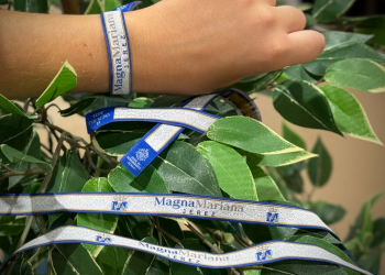 Pulseras conmemorativas de la Procesión Magna Mariana