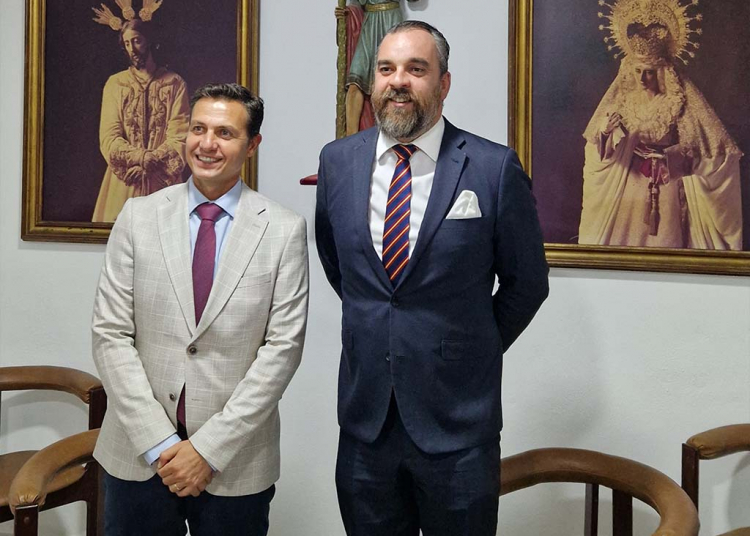 Firmado el acuerdo de renovación con la Presentación al Pueblo de Dos Hermanas