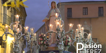 Salida procesional de la Virgen de la Medalla Milagrosa