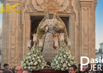 Rosario vespertino Nuestra Señora de la Esperanza Coronada