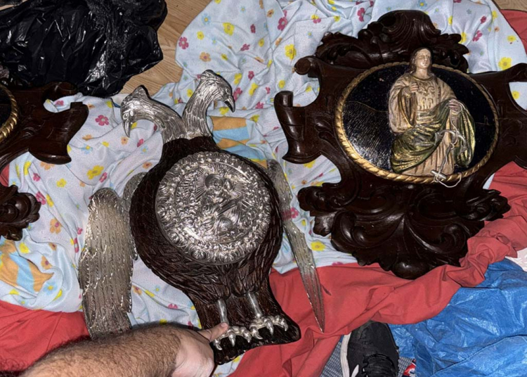 La Hermandad de las Tres Caídas ha recuperado los enseres sustraídos