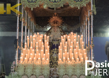 María Santísima de la Concepción Coronada a su paso por su Puente