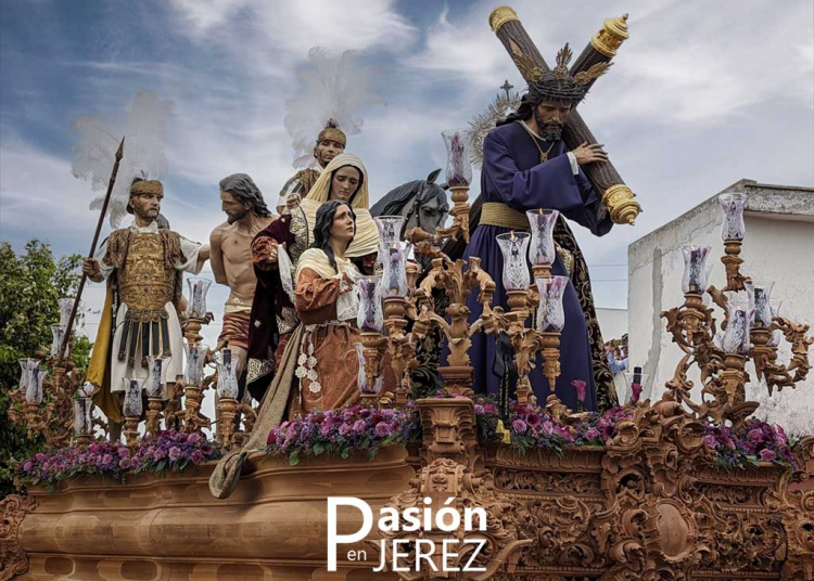 La Hermandad de la Entrega y otras tres agrupaciones protagonizan la víspera de la Semana Santa jerezana