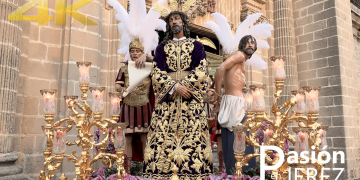 Salida del Señor de la Sentencia de la Catedral