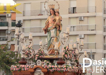 Salida procesional de María Auxiliadora calle Cabezas