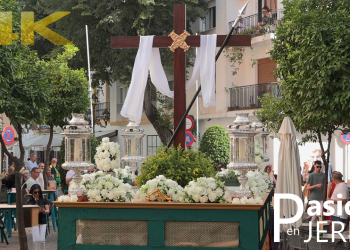 Procesión de la Santa Cruz Hermandad de la Sagrada Lanzada