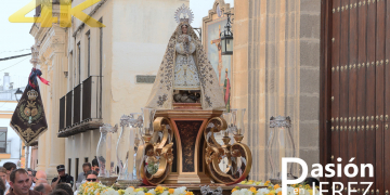 Salida procesional de la Virgen de la Palma
