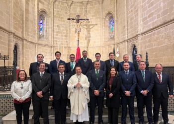 Manuel Báez Martín toma posesión como Hermano Mayor de la Vera Cruz