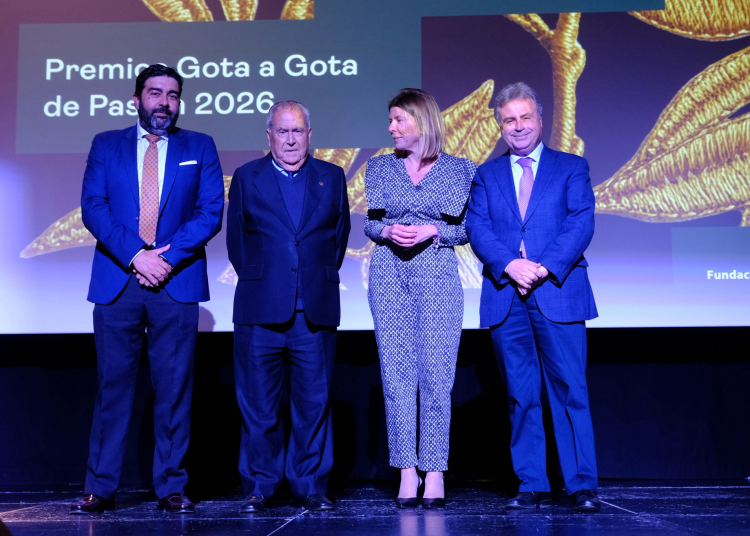 Santiago Zurita Irigoyen recibe el ‘Gota a Gota de Pasión’ 2026 por su contribución al patrimonio cofrade jerezano