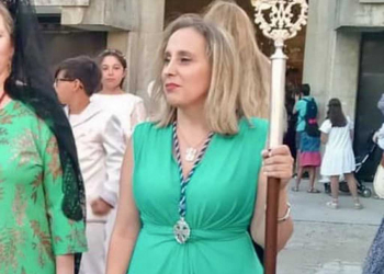 María Zarzuela anuncia su candidatura a la presidencia de la Unión de Hermandades