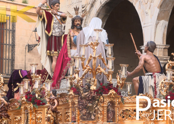 Santísimo Cristo de la Coronación de Espinas por Plaza de la Asunción