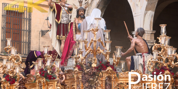 Santísimo Cristo de la Coronación de Espinas por Plaza de la Asunción