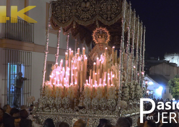Nuestra Señora de la Estrella Coronada por Plaza Peones