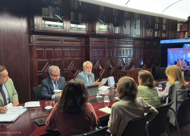 El gobierno local presenta a la Junta el proyecto para internacionalizar la Semana Santa de Jerez