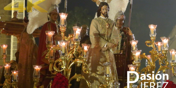 Salida de Catedral de Nuestro Padre Jesús del Consuelo