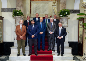 Cádiz reúne a los presidentes de los consejos de hermandades andaluces para analizar los retos fiscales del sector