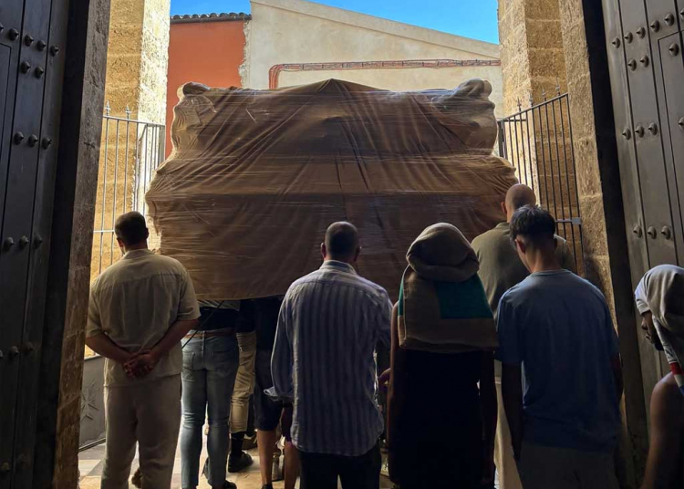 La Vera-Cruz inicia la reforma y enriquecimiento de su paso de misterio